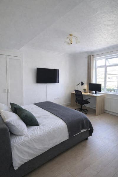 Your New Home by Tower Bridge, from &pound;980 Main Photo