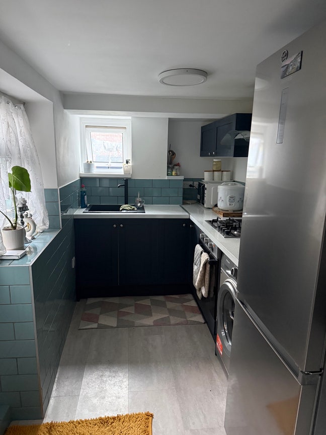 Double Room Available in Gillingham  Main Photo