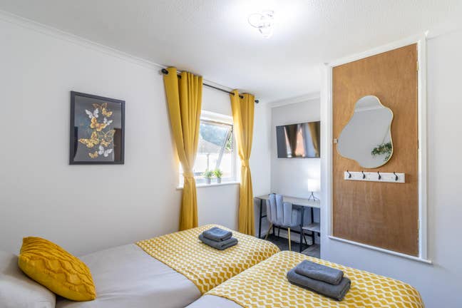 3 Bed Detached House, Froddington Road, PO5 Main Photo