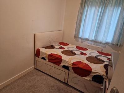 Single room near Bicester Village Main Photo