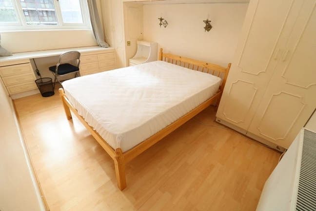 Sunny Room in Zone 1 | Old Street |Available Aug🔥 Main Photo