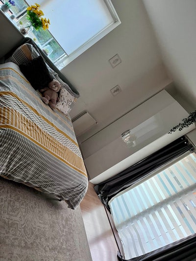 Large Bright Double Room with Balcony Main Photo