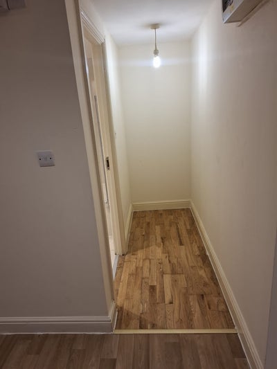 1-Bed Apartment with Basement Garden at Dalston Main Photo