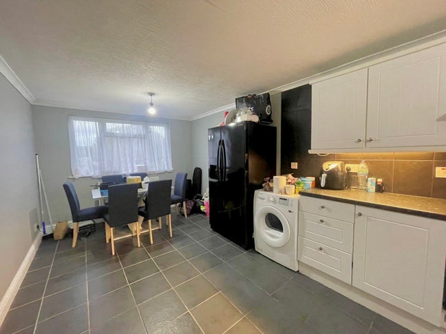 Large  Double  Room for single occupancy Main Photo