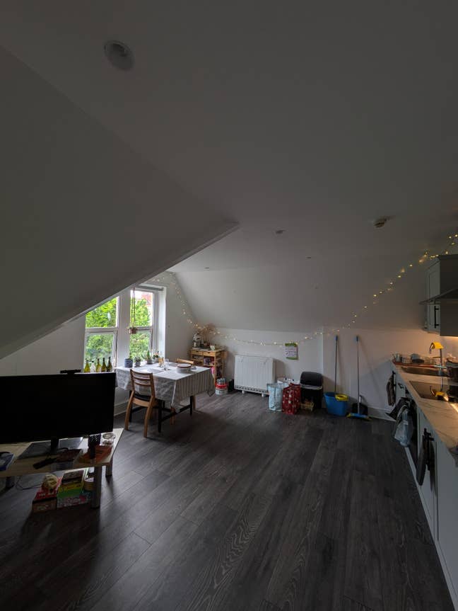 Double room for rent in 2 bed flat, Roath Main Photo