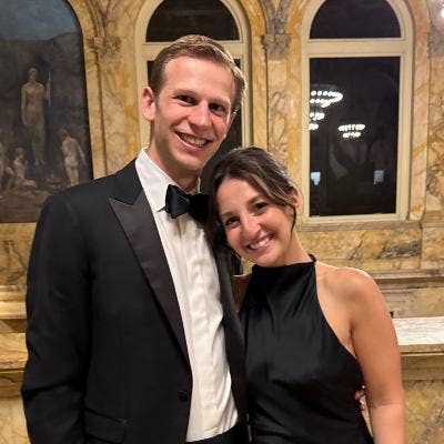 Looking for a full flat in London Dec-Jan Main Photo