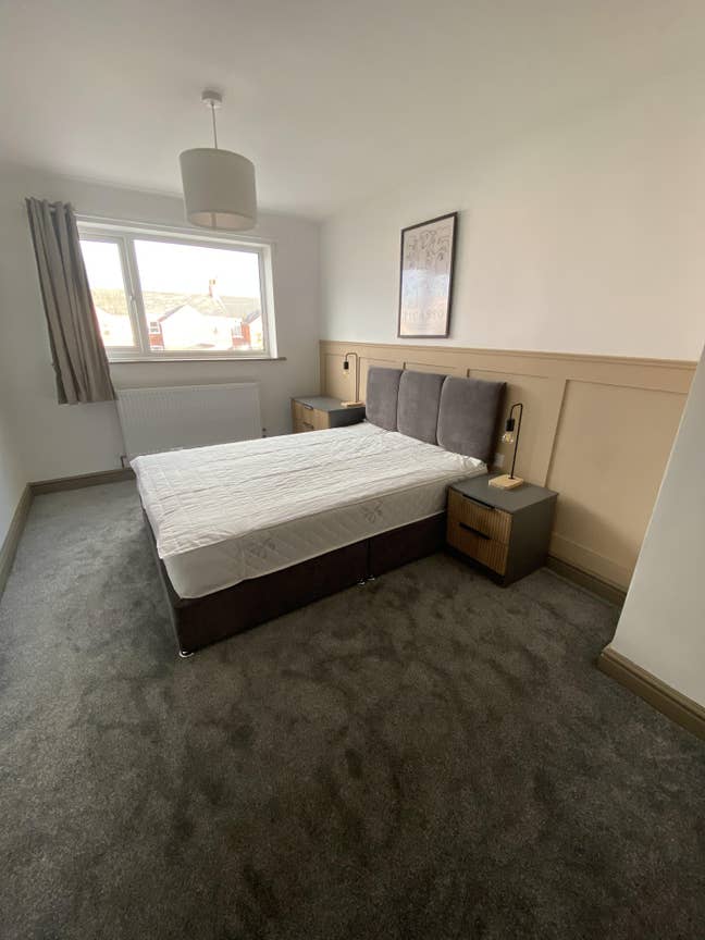 Stunning New Ensuite Room  Main Photo