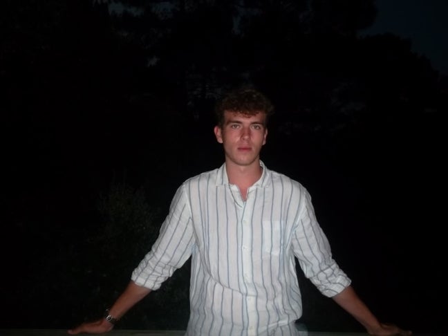 Young Proffesional Looking For A Room In Bristol  Main Photo