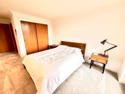 Luxury En-Suite Room in Stylish Central Apartment Main Photo