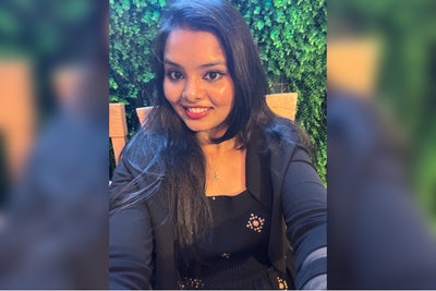 Professional Female seeks a single or double room Main Photo