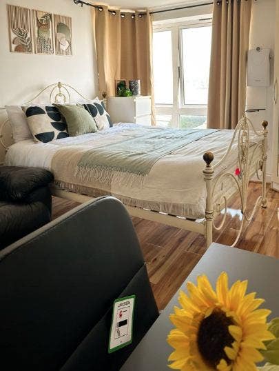 🌊 Stunning Thames View Double Room – &pound;1,150 PCM | Main Photo