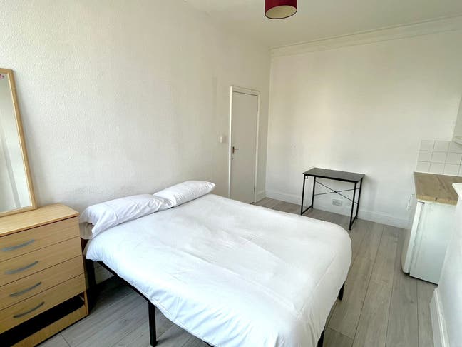 2X Rooms in Kilburn NW6 Move Asap/Bills Inc Main Photo