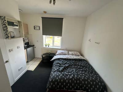Sandwell, Wednesbury Studio available now! Main Photo