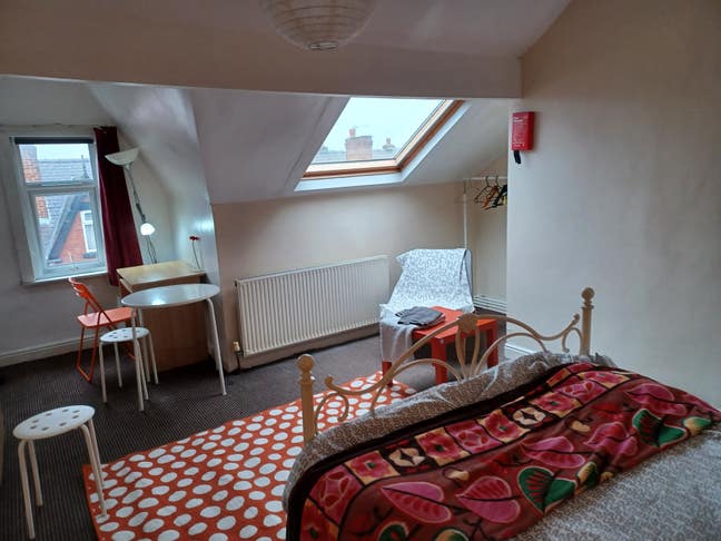 Ensuit room free 1st November  Main Photo