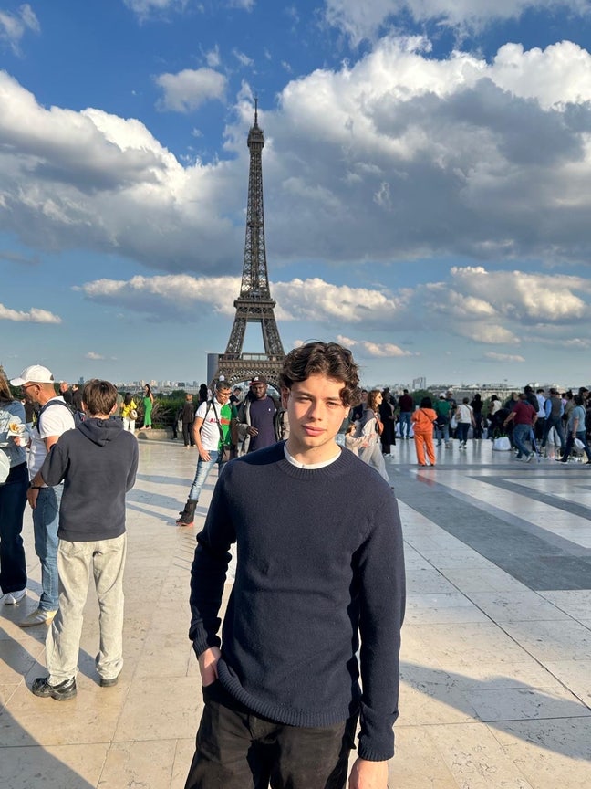 22y prof looking for a room in a social house!! Main Photo