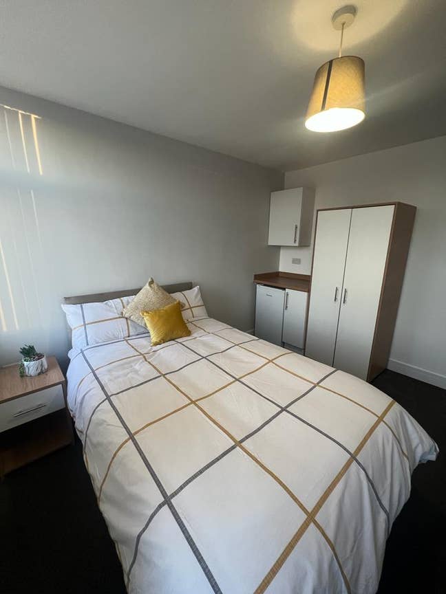 Modern HMO Room - Bills Included Main Photo