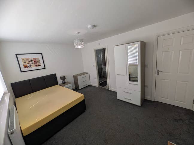 Double Room Available – Corby, NN17  Main Photo