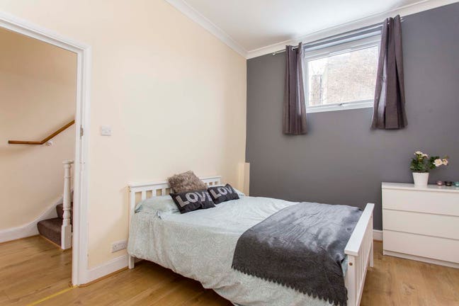 ✅ Holloway Zone 2 - Double Room - All Bills ✅ Main Photo