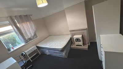 Double Room Near Barking /Chadwell  inc bills  Main Photo