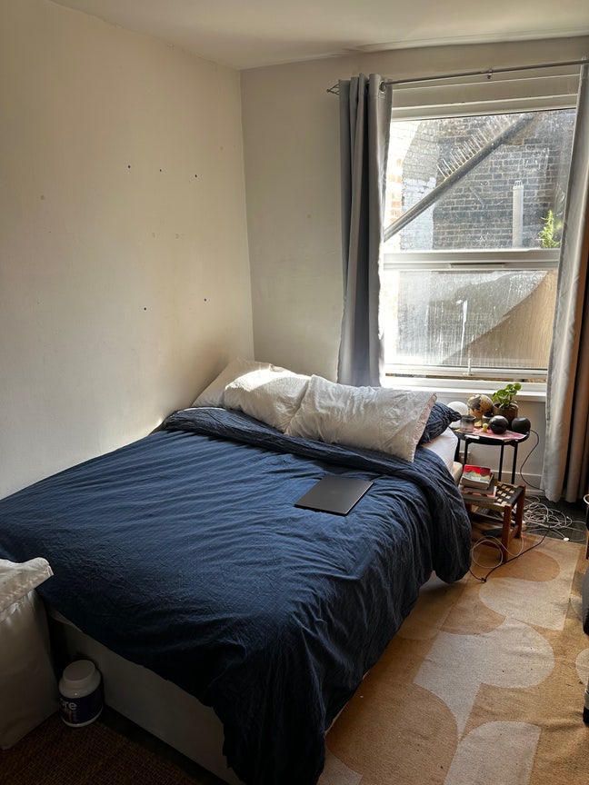 Room in E2 / Shoreditch - Tenancy Takeover  Main Photo