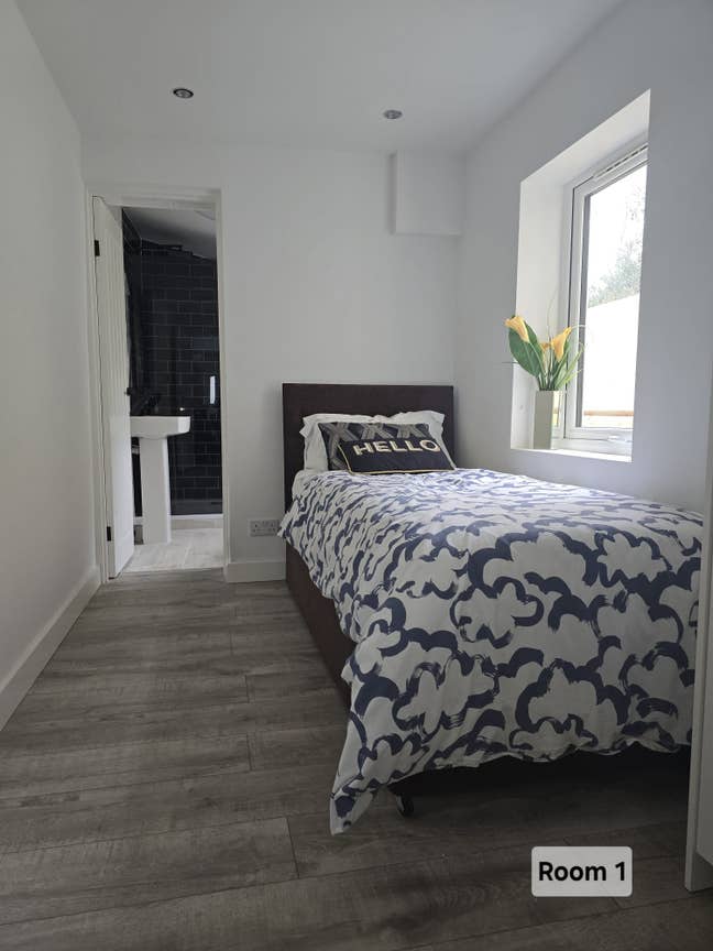 Single Room Ready to Move‼️ Main Photo