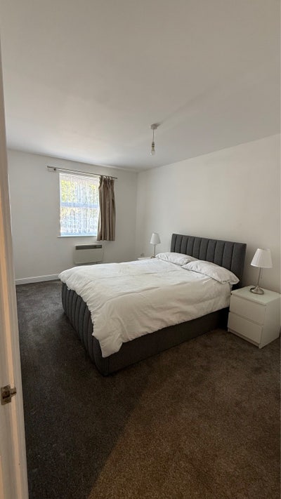 Double room in Milton Keynes Main Photo