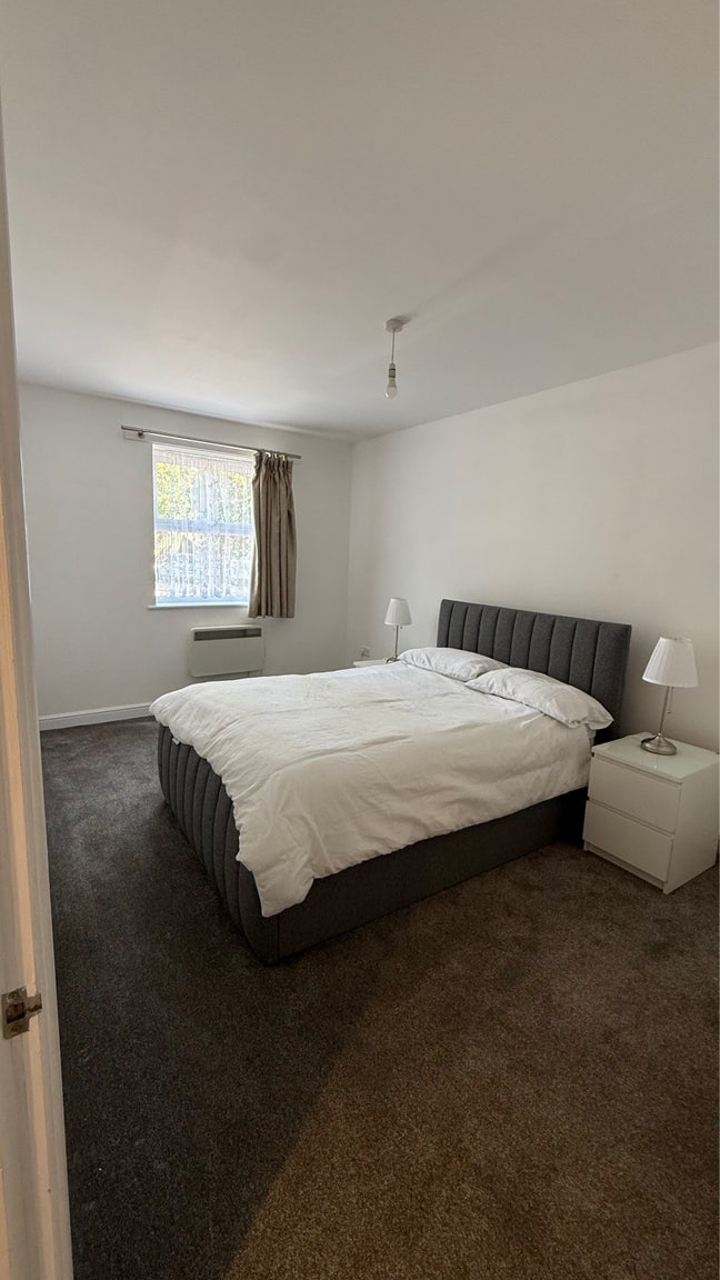 Double room in Milton Keynes Main Photo