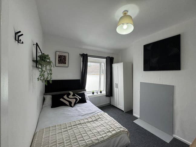 Fully Furnished Double Room Main Photo