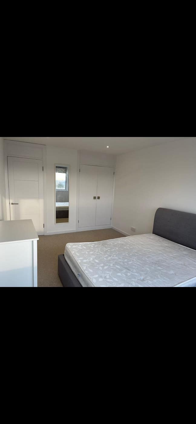 Spacious double refurbished rooms  Main Photo