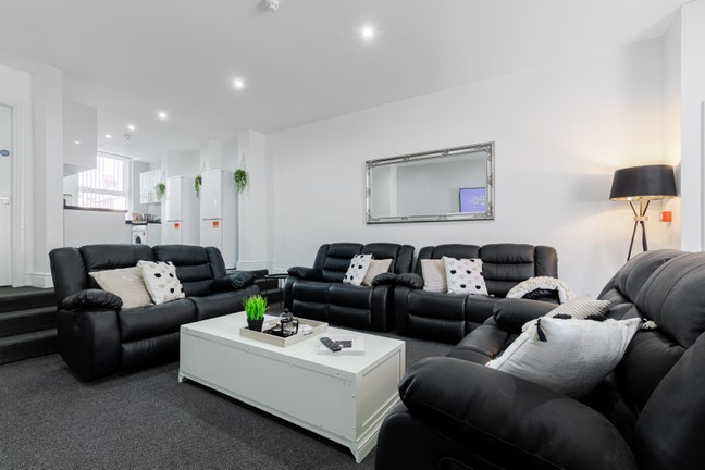 Stunning En-suite Room - Prime Location Main Photo
