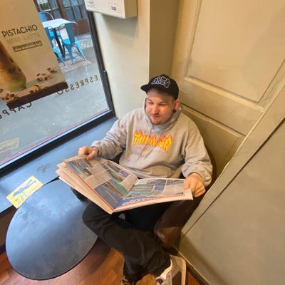 Professional Male seeks a double room Main Photo