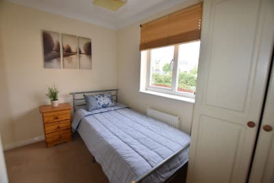 Comfy single room - near hospital & station Main Photo