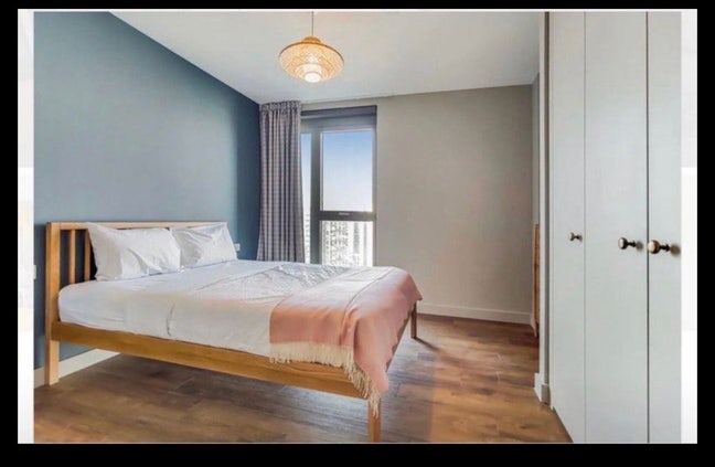 Double En-suite Room in Wembley Park 3b2b  Main Photo