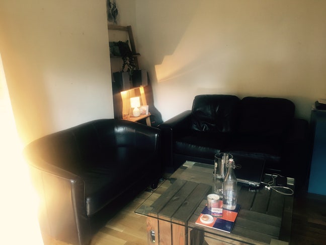 Bright 3-Bed With Garden in Peaceful Setting! Main Photo