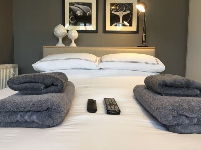 Luxury en-Suite Double, 17 mins to London Euston Main Photo