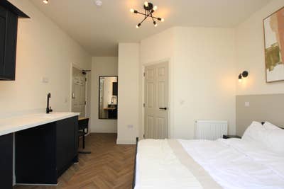 All Bills Included Fully Furnished Hi-Spec Studio Main Photo