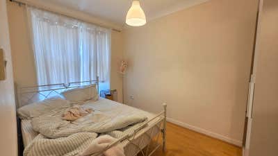 Charming 1-Bed Flat in the Heart of Whitechapel Main Photo