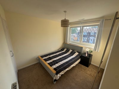 Bright Furnished Double Room | Bills Included  Main Photo