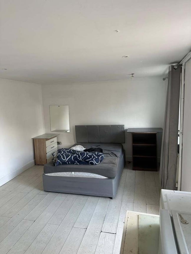 Nice studio flat - Bills included in the rent!!! Main Photo