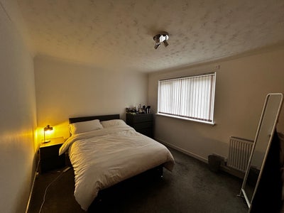 Flat Share - spare double room available  Main Photo