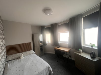 Double Room close to Town, Station, Waterfront Main Photo