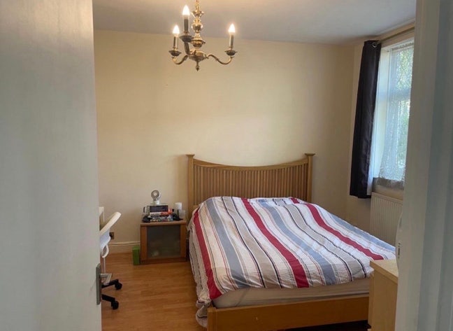 Comfortable Double room with En-suite  Main Photo