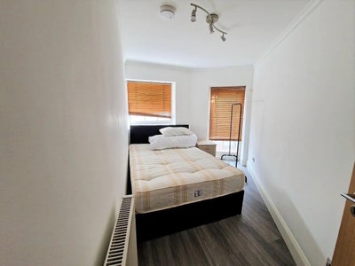  1 small double room in Clerkenwell Main Photo