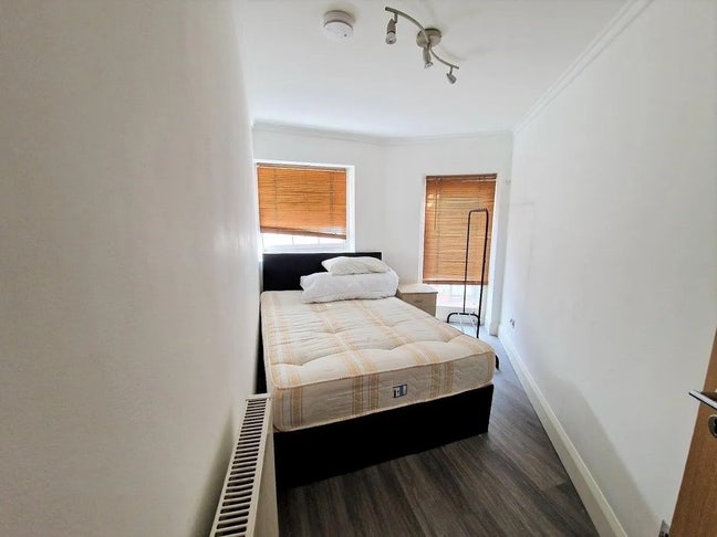  1 small double room in Clerkenwell Main Photo