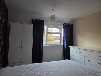 Double Room -Professional Female preferred Main Photo