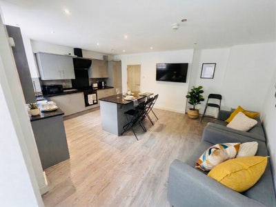 🏠 4 Beds Available Now — Bills Included  Main Photo