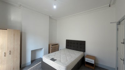 Big Room in a newly refurbished house in Tottenham Main Photo