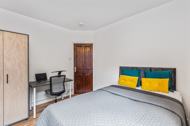 💥Stunning Fantastic Room Available LE3 💥  Main Photo