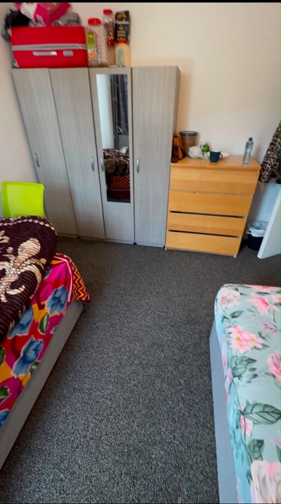 Shared room Main Photo
