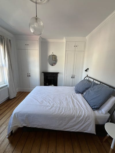 Castle quarter 2 rooms | renovated Victorian house Main Photo
